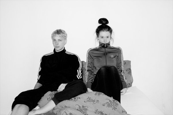 Φωτογραφίζει όσους κοιμήθηκαν στο κρεβάτι της  -Bed stories [εικόνες] | iefimerida.gr 3