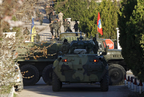 Εφοδος των Ρώσων σε ουκρανική αεροπορική βάση στην Κριμαία [εικόνες] | iefimerida.gr 2