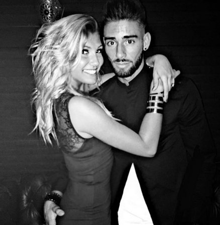 H σέξι ξανθιά που έκλεψε την παράσταση στον τελικό - Σε ποια έδωσε το φιλί ο σκόρερ της Ατλέτικο [εικόνες] | iefimerida.gr 1