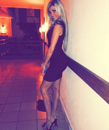 H σέξι ξανθιά που έκλεψε την παράσταση στον τελικό - Σε ποια έδωσε το φιλί ο σκόρερ της Ατλέτικο [εικόνες] | iefimerida.gr 5