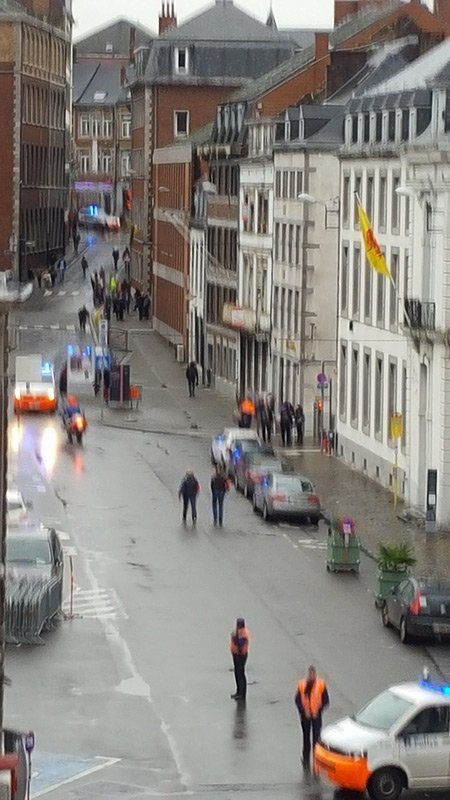 Συναγερμός στο Βέλγιο -Τηλεφωνήματα για βόμβες σε σχολεία και στο Δικαστικό Μέγαρο [εικόνες] | iefimerida.gr 5