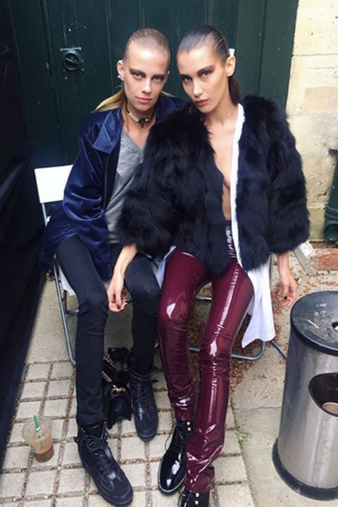 Το βινύλ είναι τάση -Φορέστε το όπως οι σταρ [εικόνες] | iefimerida.gr 1