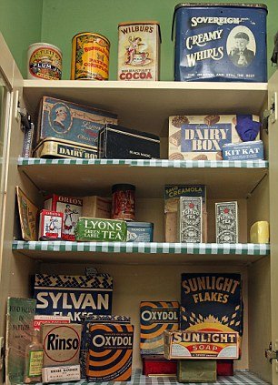 Είναι μόνο 35 ετών αλλά ζει στο 1940: «Δεν ξέρω τι είναι το twitter και το iphone» [εικόνες] | iefimerida.gr 7