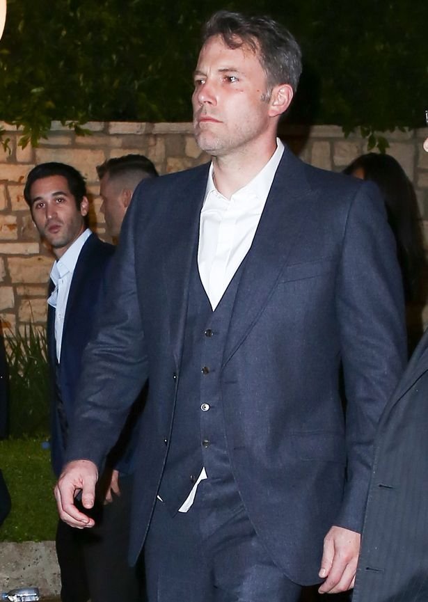 Αγνώριστος ο Μπεν Αφλεκ σε πάρτι λίγο πριν από τα Οσκαρ [εικόνες] | iefimerida.gr 0