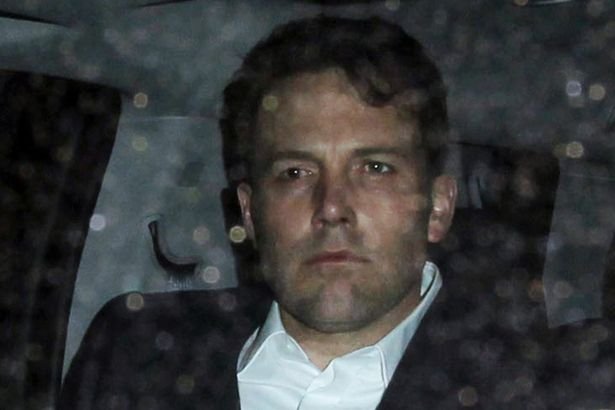 Αγνώριστος ο Μπεν Αφλεκ σε πάρτι λίγο πριν από τα Οσκαρ [εικόνες] | iefimerida.gr 2