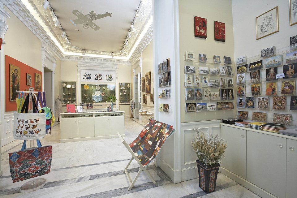 Από αύριο, κάθε Πέμπτη, οι επιμελητές του Μουσείου Μπενάκη μας ξεναγούν στις συλλογές [εικόνες] | iefimerida.gr 2