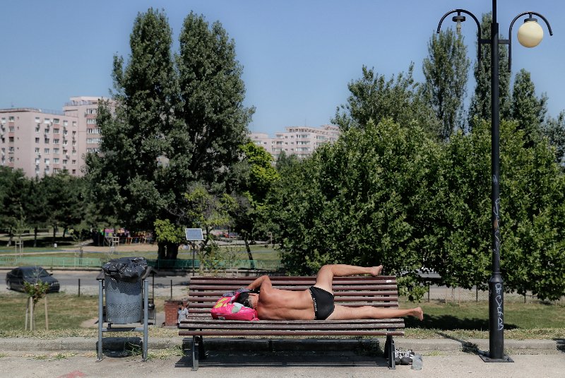 Στο «φούρνο» η νότια Ευρώπη – Ανελέητος ο καύσωνας από την Ιβηρική μέχρι τα Βαλκάνια [εικόνες & βίντεο]  | iefimerida.gr 3