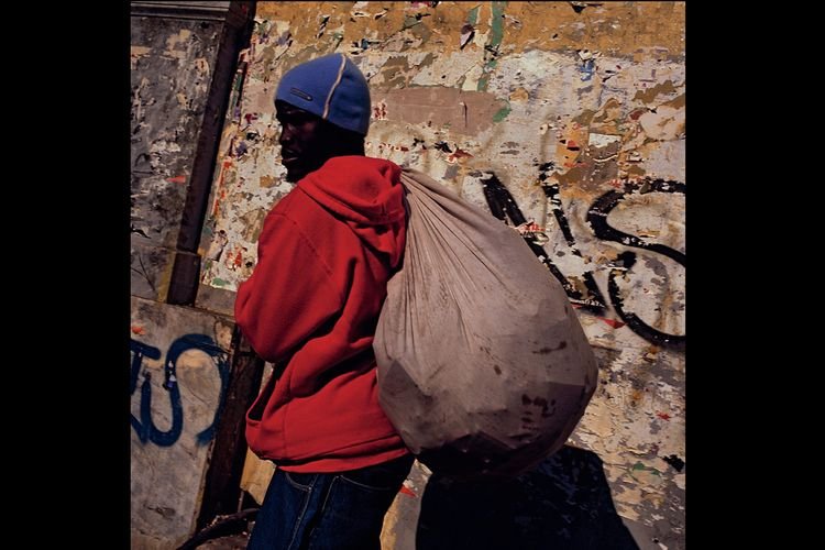 Μέτοικοι, τσιγγάνοι, περιπλανώμενοι: Μια Αθήνα κόκκινη, δραστήρια, κρυφή, μυστική, όπως δεν την έχετε ποτέ ξαναδεί [εικόνες] | iefimerida.gr 19