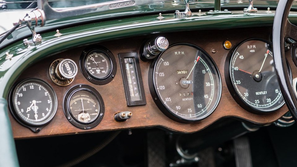 Αγοράστε δυο vintage βαλίτσες Louis Vuitton και πάρτε δώρο μια... Bentley! | iefimerida.gr 6