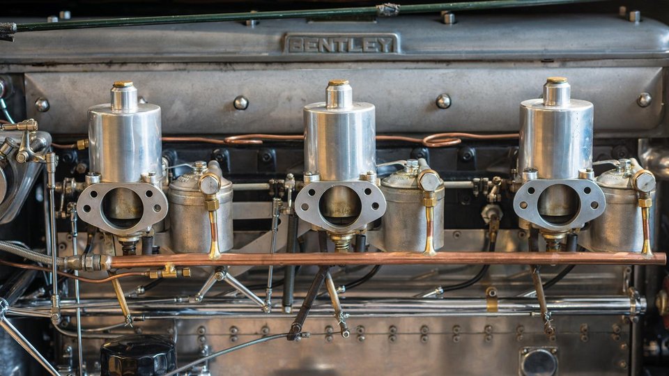 Αγοράστε δυο vintage βαλίτσες Louis Vuitton και πάρτε δώρο μια... Bentley! | iefimerida.gr 7