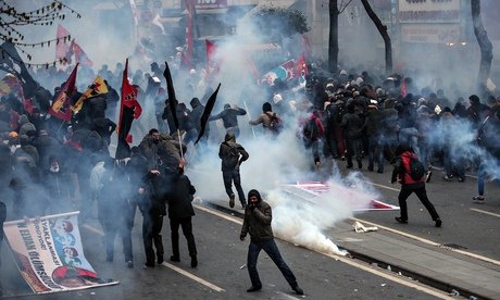 Ματωμένο ψωμί στην Τουρκία [εικόνες] | iefimerida.gr 5