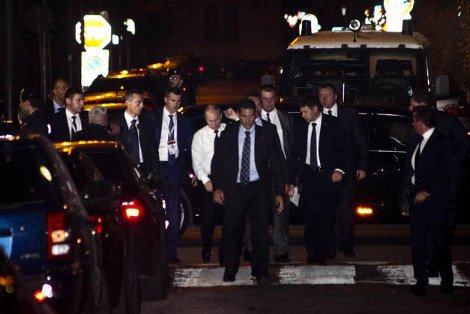 Ο Πούτιν ήπιε ποτό... άφτερ στο σπίτι του Μπερλουσκόνι – Πήγε στις δύο τα χαράματα, έφυγε στις τέσσερις | iefimerida.gr 0