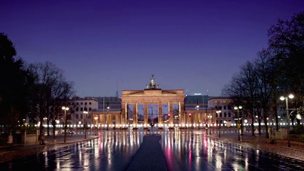 Το τείχος του Βερολίνου... επιστρέφει 25 χρόνια μετά και θα είναι φτιαγμένο από λάμπες [εικόνες & βίντεο] | iefimerida.gr 3