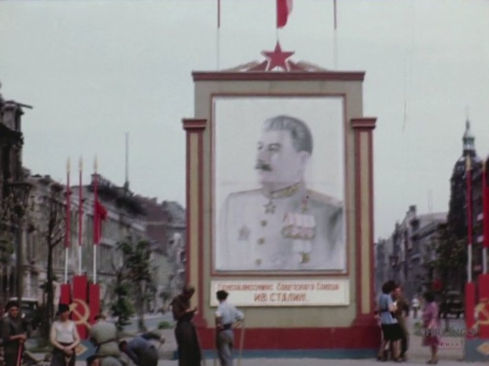 Συγκλονιστικό βίντεο-ντοκουμέντο από το κατεστραμμένο Βερολίνο [εικόνες & βίντεο] | iefimerida.gr 5