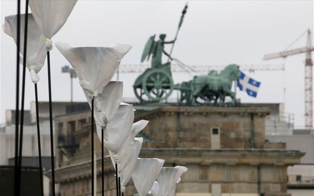 Η Γερμανία θυμάται το «Τείχος της Ντροπής»: Εορτασμοί για τα 25 χρόνια από την πτώση του [εικόνες&βίντεο] | iefimerida.gr 7