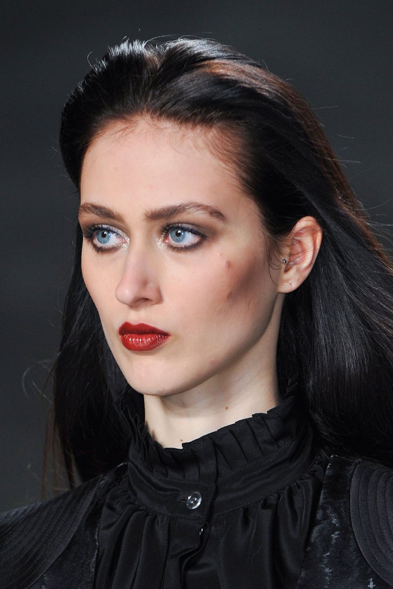 Το μακιγιάζ των 2 λεπτών που ταιριάζει σε όλες τις γυναίκες [εικόνες] | iefimerida.gr 1