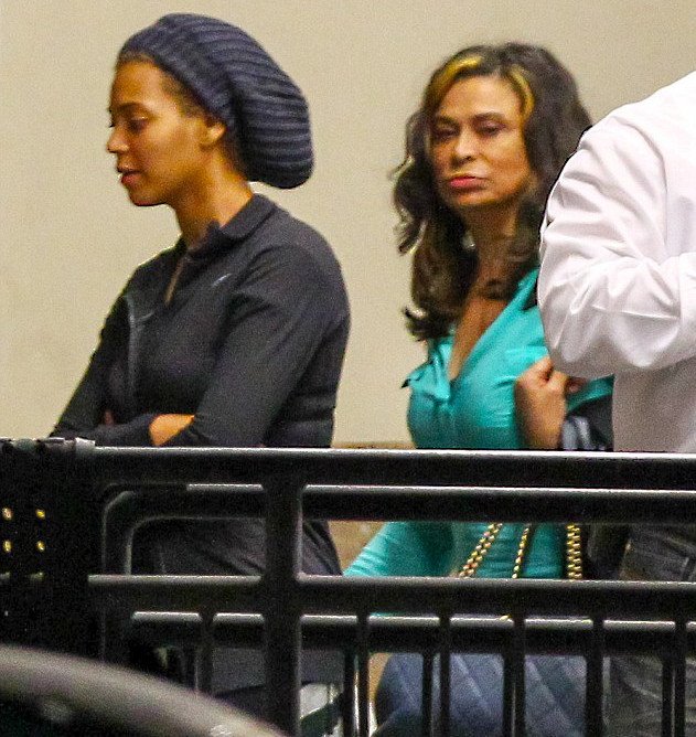 Το μακιγιάζ κάνει θαύματα - Η Βeyonce πριν αφεθεί στα χέρια των ειδικών και αμέσως μετά [εικόνες]   | iefimerida.gr 0