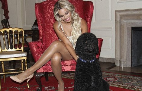 Με αυτή την εμφάνιση η Beyonce έβαλε φωτιά στο «Λευκό Οίκο» και το πάρτυ της Μισέλ Ομπάμα [εικόνες] | iefimerida.gr 3