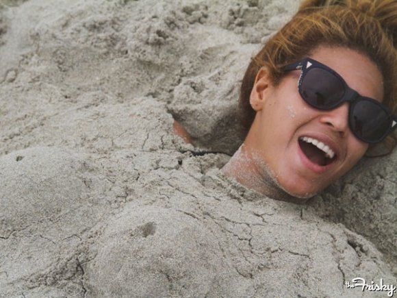 Η Μπιγονσέ ποστάρει τις πιο προσωπικές, αδημοσίευτες φωτογραφίες της [εικόνες] | iefimerida.gr 0