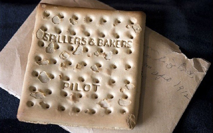 «Μπισκότο του Τιτανικού»: Στα χέρια Ελληνα συλλέκτη για 15.000 λίρες [εικόνες]  | iefimerida.gr 0