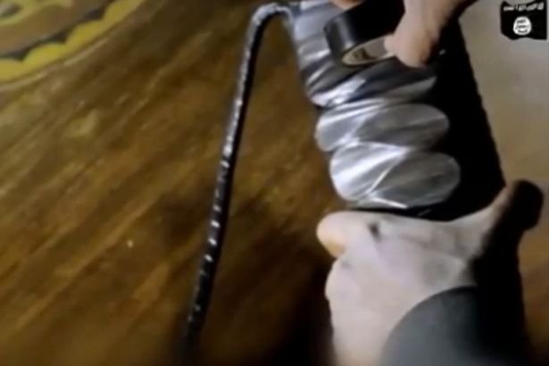 Τζιχαντιστής ζώνεται με εκρηκτικά και απειλεί με χτύπημα στην καρδιά της Νέας Υόρκης [βίντεο]  | iefimerida.gr 0