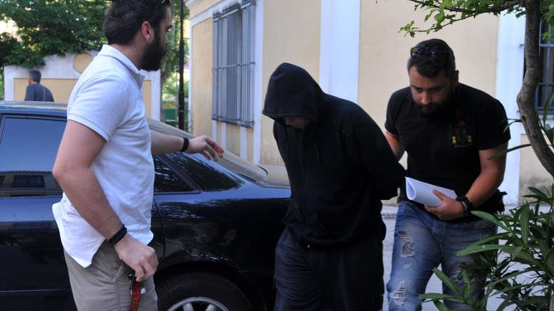Το απίστευτο βιβλίο για τις γυναίκες που διάβαζε ο «δράκος» του Αμαρουσίου | iefimerida.gr 0
