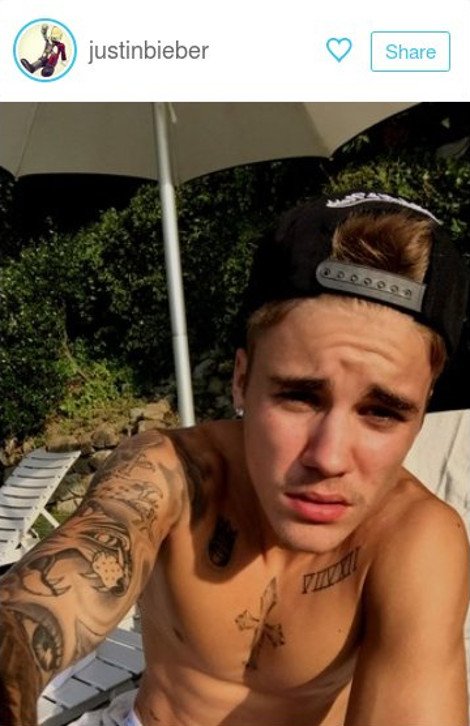 Ο Τζάστιν Μπίμπερ στη Σαντορίνη: Η selfie χωρίς μπλούζα και ο θαυμασμός του για το νησί στα social media [εικόνες] | iefimerida.gr 0