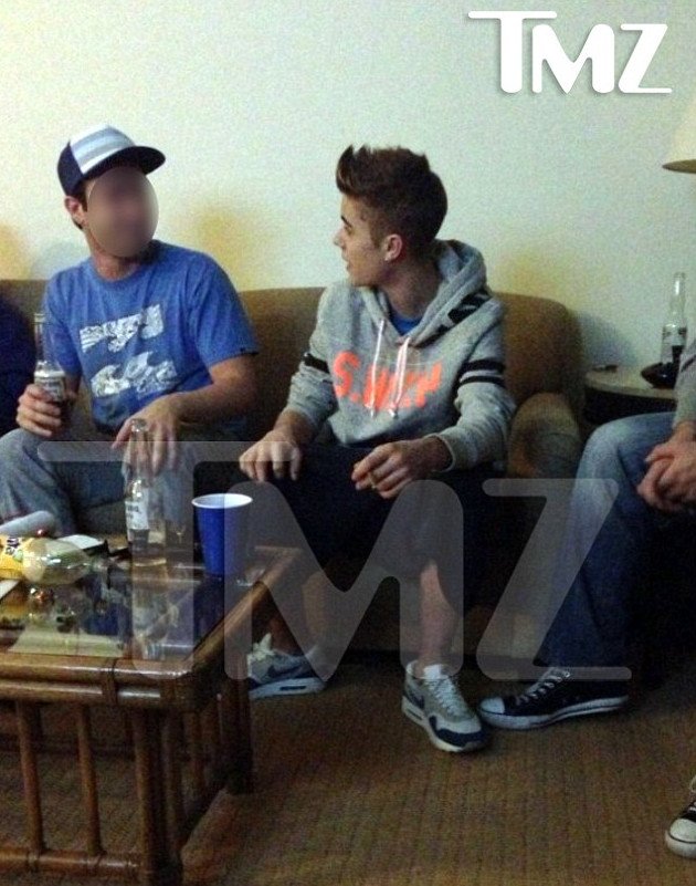 «Συνέλαβαν» τον Τζάστιν Μπίμπερ να καπνίζει μαριχουάνα [εικόνες] | iefimerida.gr 2