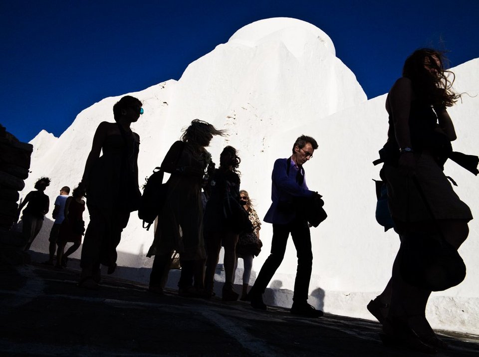 Γιορτή αφύπνισης με οδηγό την τέχνη στη Μύκονο [εικόνες] | iefimerida.gr 2