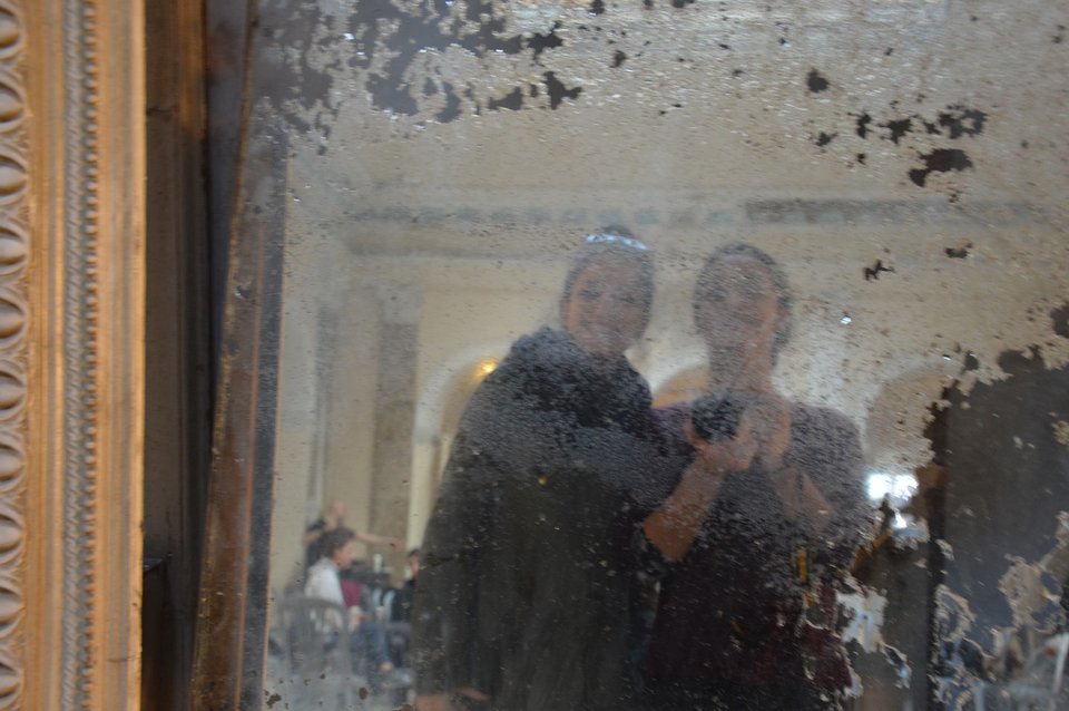 Με 3.500 επισκέπτες και 85 καλλιτέχνες, είναι εντυπωσιακός ο πρώτος απολογισμός της Μπιενάλε [εικόνες] | iefimerida.gr 3