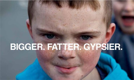 Αυτά είναι τα πόστερ με τις 15χρονες τσιγγάνες που απαγορεύτηκαν [εικόνες+βίντεο] | iefimerida.gr 0