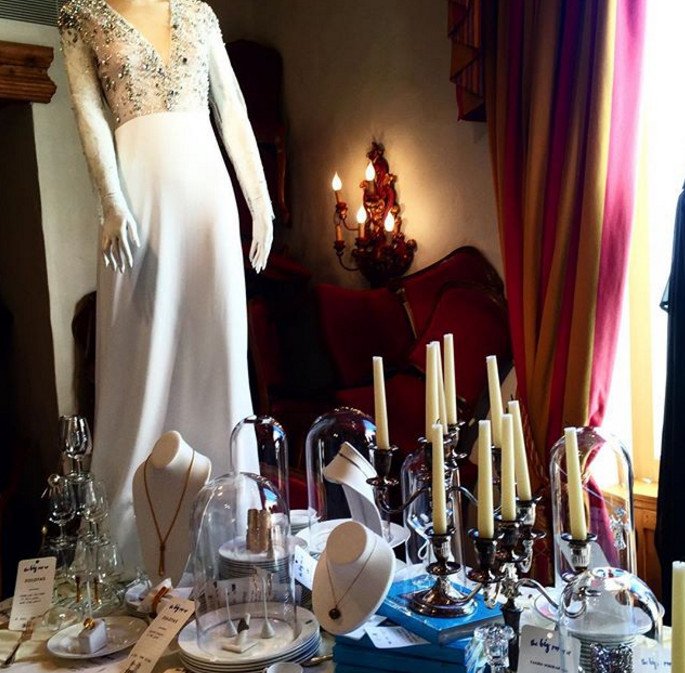 Απόβαση Ελλήνων στο Gstaad -Πούλησαν ρούχα και κοσμήματα, το έκαψαν στο live του Ρέμου [εικόνες] | iefimerida.gr 11