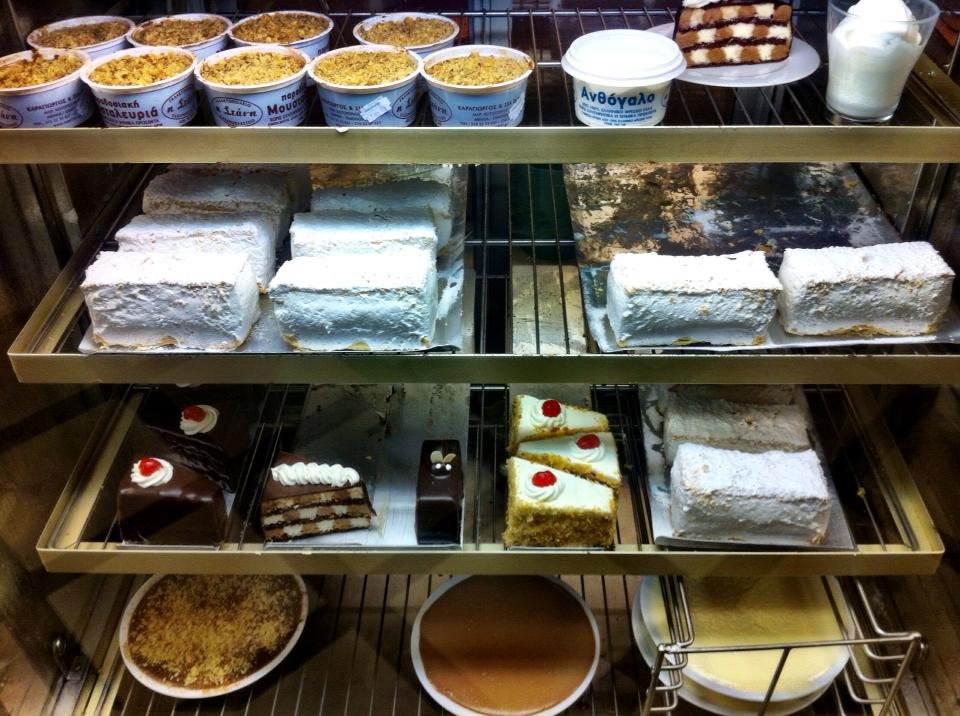 Big Olive: Η ομάδα που επανασυστήνει την Αθήνα μέσα από τις γειτονιές, τις γεύσεις και τις άγνωστες ιστορίες της [εικόνες] | iefimerida.gr 1