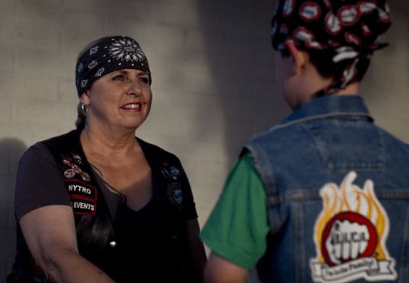 Μία συμμορία για τα παιδιά: Μηχανόβιοι φύλακες άγγελοι προστατεύουν τα θύματα κακοποίησης [εικόνες] | iefimerida.gr 2