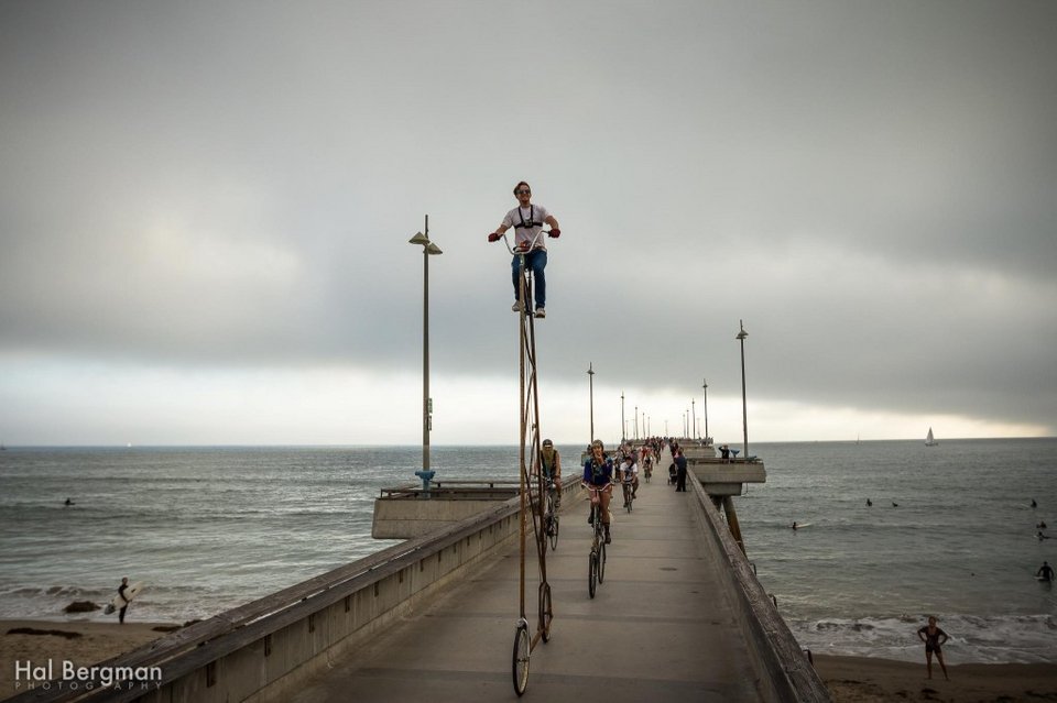 Aυτό είναι το ψηλότερο ποδήλατο του κόσμου [εικόνες + βίντεο] | iefimerida.gr 2