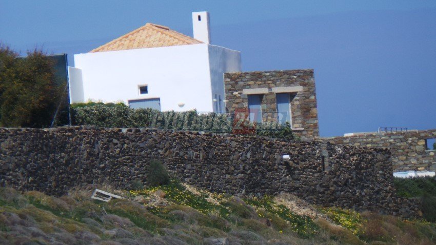 Aυτή είναι η βίλα του ζεύγους Παπαδημητρίου-Αντωνοπούλου στη Σύρο [εικόνες & βίντεο] | iefimerida.gr 3