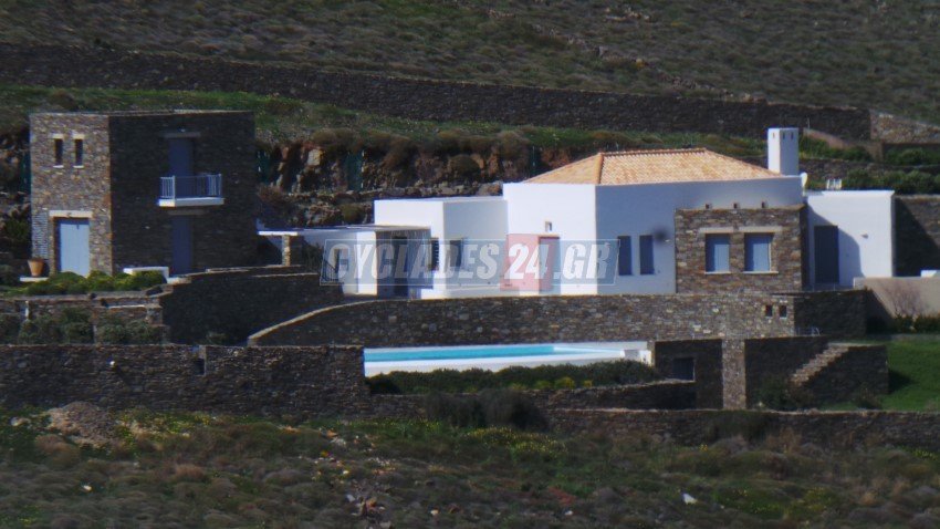 Aυτή είναι η βίλα του ζεύγους Παπαδημητρίου-Αντωνοπούλου στη Σύρο [εικόνες & βίντεο] | iefimerida.gr 8