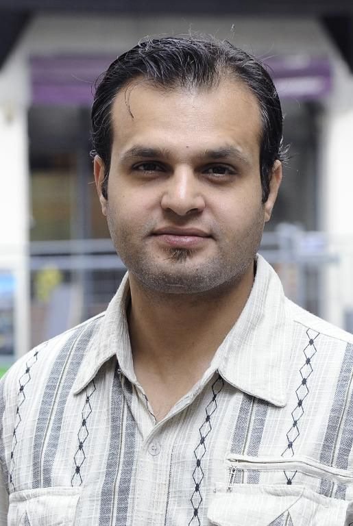 Απίστευτη Οδύσσεια πρόσφυγα για το «όνειρο» της Ευρώπης: Συρία, Μυτιλήνη, Παρίσι με πλοίο, με τρένο, με νταλίκα, με ταξί, με τα πόδια [εικόνες] | iefimerida.gr 1