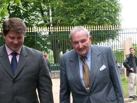 Tι είναι η Λέσχη Μπίλντεμπεργκ που εξάπτει φαντασίες και θεωρίες συνωμοσίας -Ποιοί συμμετέχουν [εικόνες] | iefimerida.gr 1