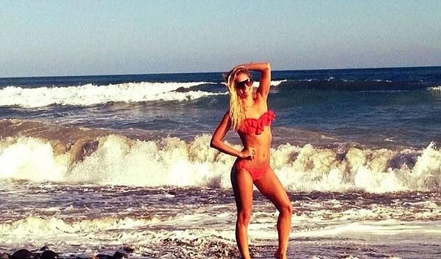 Εκατομμυριούχος βρέθηκε στη βίλα του με δύο σφαίρες στο κεφάλι -Ψάχνουν τη σέξι πρώην σύντροφό του [εικόνες] | iefimerida.gr 3