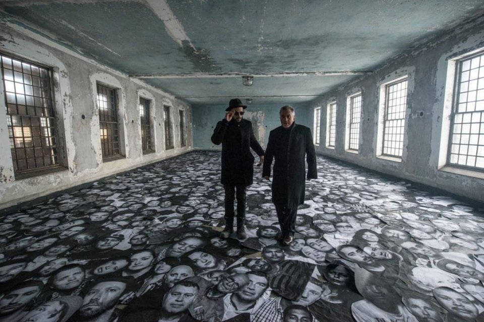 Ρόμπερτ Ντε Νίρο σε μικρού μήκους, μόνο 22/11, σε τοίχους, ταράτσες, πάρκινγκ, μουσεία [εικόνες, βίντεο] | iefimerida.gr 3