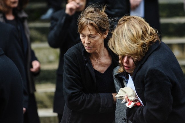 Τζέιν Μπίρκιν: Η ολική κατάρρευση μετά την αυτοκτονία της κόρης της [εικόνες] | iefimerida.gr 4