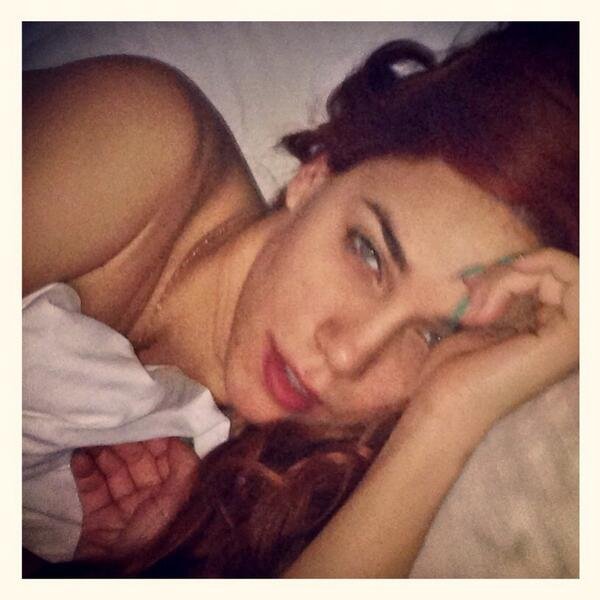 Η selfie της Στικούδη που έκανε πιο... ζεστό το πρωινό του Σαββάτου -Στο κρεβάτι, χωρίς μακιγιάζ [εικόνες] | iefimerida.gr 1