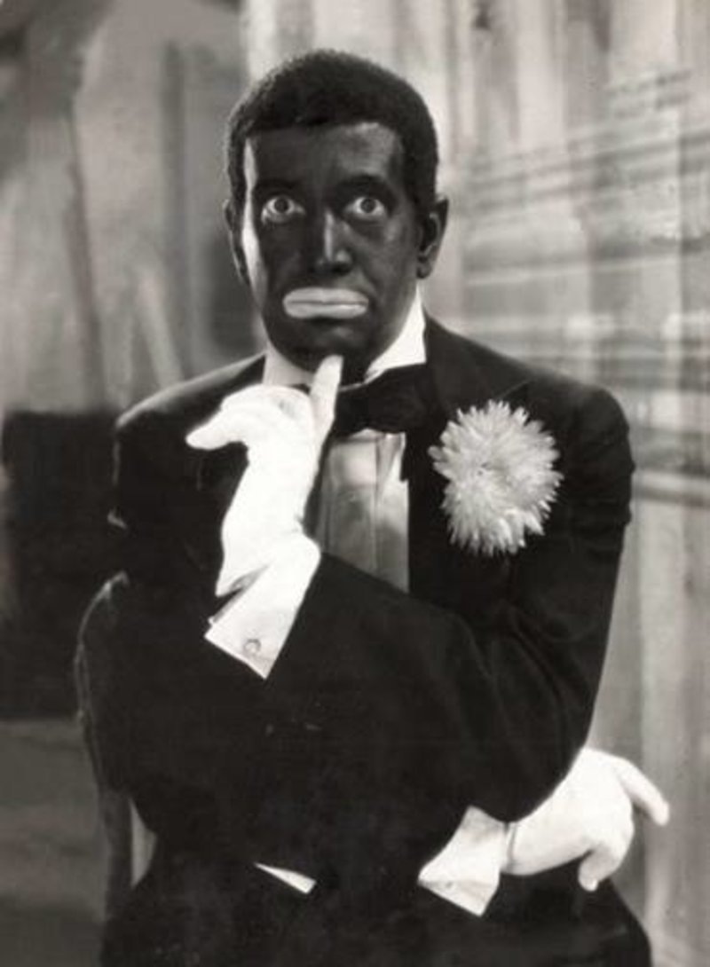 Το χαρακτηριστικό μακιγιάζ τύπου "blackface" / Φωτογραφία: Facebook