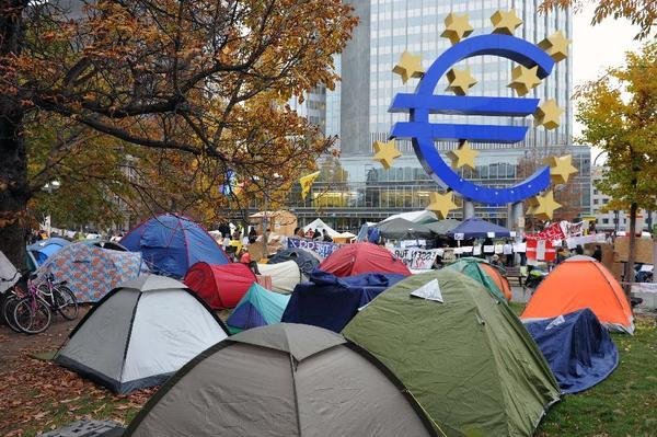 Ανησυχεί την Ευρώπη το κίνημα Blockupy που θα «μπλοκάρει» την ΕΚΤ στη Φρανκφούρτη [εικόνες] | iefimerida.gr 3