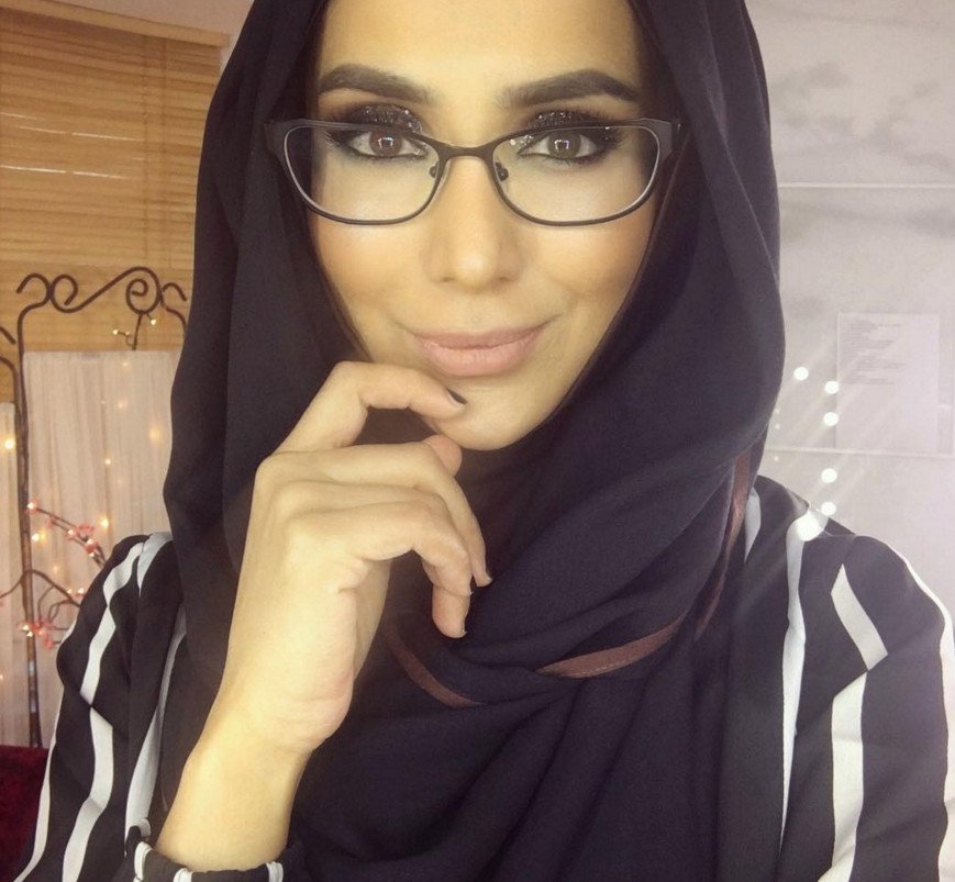 Η μουσουλμάνα fashion blogger που κάνει θραύση -Λανσάρει μοδάτες μαντίλες [εικόνες] | iefimerida.gr 19