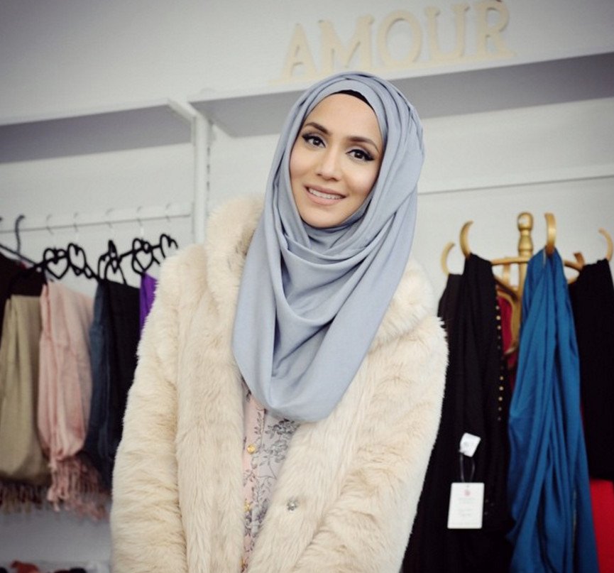Η μουσουλμάνα fashion blogger που κάνει θραύση -Λανσάρει μοδάτες μαντίλες [εικόνες] | iefimerida.gr 5