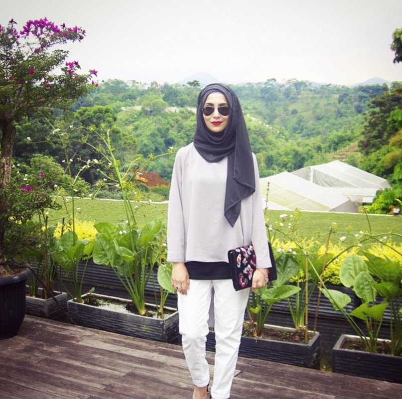 Η μουσουλμάνα fashion blogger που κάνει θραύση -Λανσάρει μοδάτες μαντίλες [εικόνες] | iefimerida.gr 8