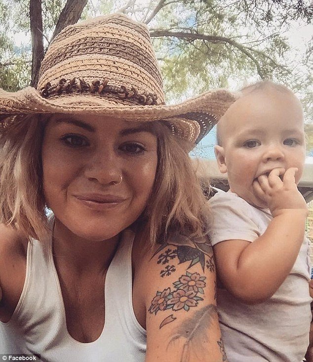 Στέλνει γράμμα στις μαμάδες και κάνει το ίντερνετ να κλαίει [εικόνες] | iefimerida.gr 6