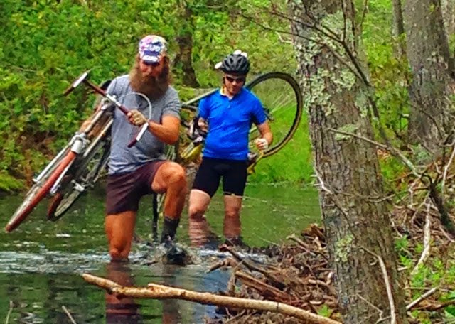 Ενας μοναχικός ποδηλάτης: Ο αντισυστημικός 35χρονος που αρνείται να δουλέψει και γυρίζει τον κόσμο [εικόνες] | iefimerida.gr 3